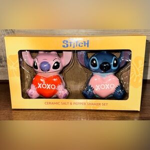 Cute 🥰 Stitch & Angel Valentines Ceramic Salt & Pepper Shaker Set